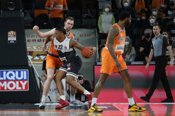 舆论的双重 舆论的双重