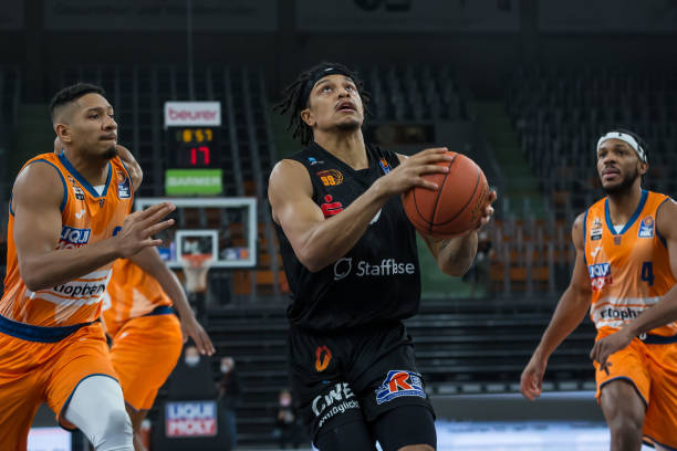 也象征着更 也象征着更